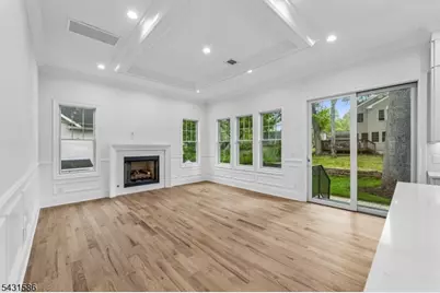 21 Maplewood Dr, Livingston, NJ 07039 - Photo 3