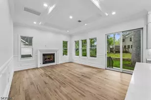 21 Maplewood Dr, Livingston, NJ 07039 - Photo 3