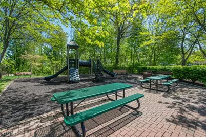 102 Appleton Way, Hanover Township, NJ 07981 - Photo 23
