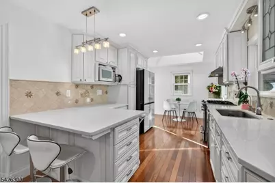 85 Whitney Rd, Millburn, NJ 07078 - Photo 9