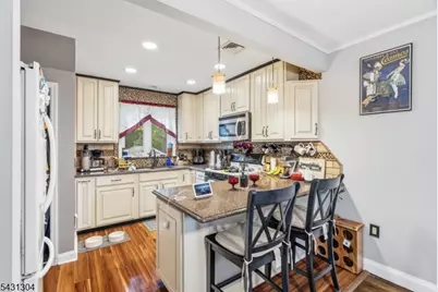 43 Smallwood Ave, Belleville, NJ 07109 - Photo 9