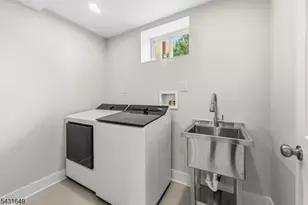 23 Prospect St, Clifton, NJ 07011 - Photo 15