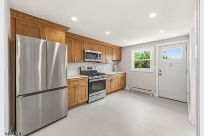 23 Prospect St, Clifton, NJ 07011 - Photo 17