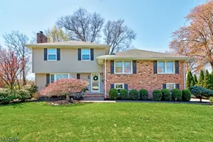 2 Midwood Dr, Florham Park, NJ 07932 - Photo 1