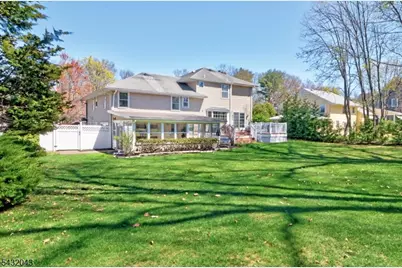 2 Midwood Dr, Florham Park, NJ 07932 - Photo 23