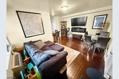 70 S Munn Ave #303, East Orange, NJ 07018 - Photo 5
