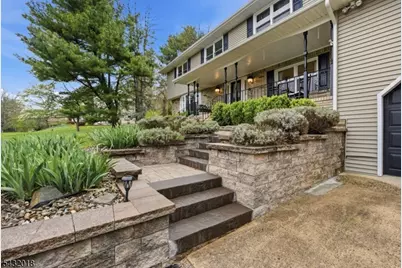 15 Sunrise Cir, Clinton Township, NJ 08809 - Photo 5
