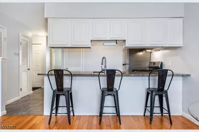 10 Augusta Dr #9, Vernon, NJ 07462 - Photo 5