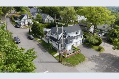 31 Knoble Pl, Hawthorne, NJ 07506 - Photo 3