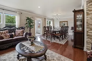31 Knoble Pl, Hawthorne, NJ 07506 - Photo 5