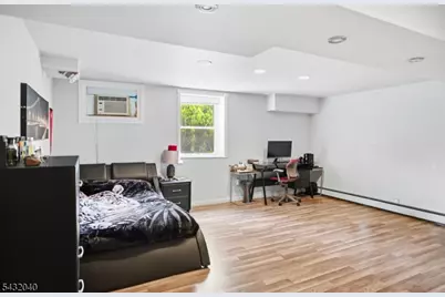 31 Knoble Pl, Hawthorne, NJ 07506 - Photo 27