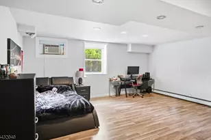 31 Knoble Pl, Hawthorne, NJ 07506 - Photo 27