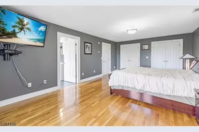 207 Eileen Dr, Cedar Grove, NJ 07009 - Photo 15
