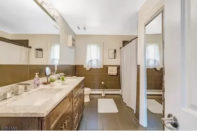 207 Eileen Dr, Cedar Grove, NJ 07009 - Photo 17