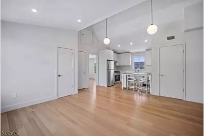 75 Midland Ave #5, Montclair, NJ 07042 - Photo 5