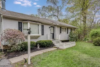 47 Woodland Dr, Vernon, NJ 07462 - Photo 3