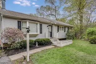 47 Woodland Dr, Vernon, NJ 07462 - Photo 3
