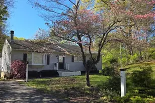 47 Woodland Dr, Vernon, NJ 07462 - Photo 1