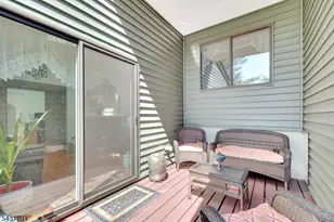 19 Meadowview Dr, Clinton Township, NJ 08801 - Photo 27