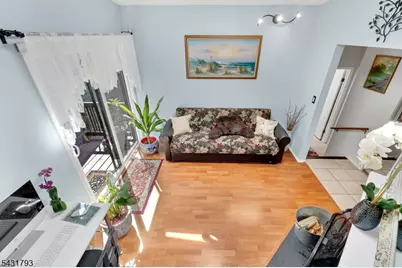 19 Meadowview Dr, Clinton Township, NJ 08801 - Photo 17