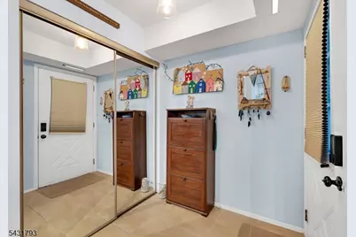 19 Meadowview Dr, Clinton Township, NJ 08801 - Photo 33