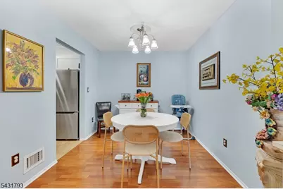 19 Meadowview Dr, Clinton Township, NJ 08801 - Photo 15