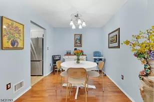 19 Meadowview Dr, Clinton Township, NJ 08801 - Photo 15