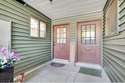 19 Meadowview Dr, Clinton Township, NJ 08801 - Photo 3