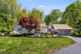 3 Laurel Pl, Chester, NJ 07930 - Photo 1