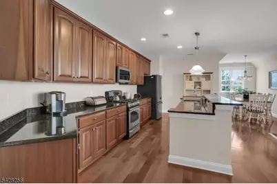 284 Victoria Drive #284, Bridgewater, NJ 08807 - Photo 5