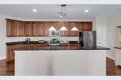 284 Victoria Drive #284, Bridgewater, NJ 08807 - Photo 7