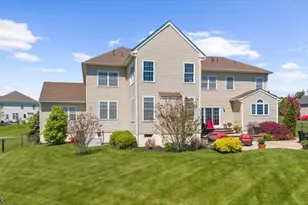 4 Jacob Ct, Raritan Township, NJ 08822 - Photo 7