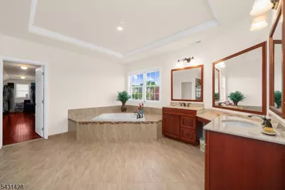 4 Jacob Ct, Raritan Township, NJ 08822 - Photo 31