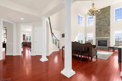 4 Jacob Ct, Raritan Township, NJ 08822 - Photo 13