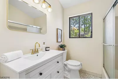 56 Birch Run Dr, Piscataway Township, NJ 08854 - Photo 19