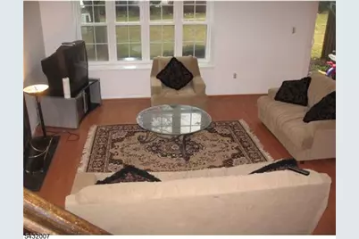 35 Almond Dr, Franklin Township, NJ 08873 - Photo 5