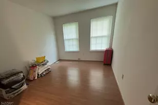35 Almond Dr, Franklin Township, NJ 08873 - Photo 11