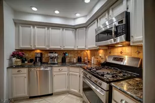 88 Wycombe Pl, Franklin Township, NJ 08873 - Photo 7