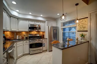 88 Wycombe Pl, Franklin Township, NJ 08873 - Photo 13