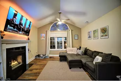 88 Wycombe Pl, Franklin Township, NJ 08873 - Photo 25
