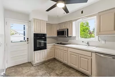 15 Emmet Ave #1, Morris Township, NJ 07960 - Photo 3