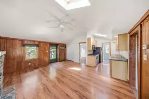 39 Fernwood Ave, Hardyston Township, NJ 07460 - Photo 9