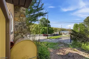 39 Fernwood Ave, Hardyston Township, NJ 07460 - Photo 3