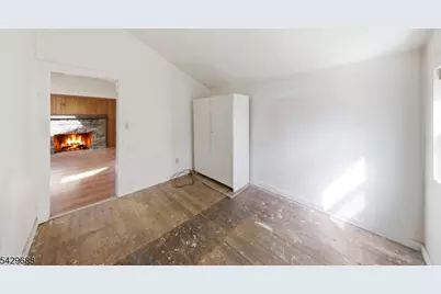 39 Fernwood Ave, Hardyston Township, NJ 07460 - Photo 15