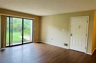 122 Crabapple Ln, Franklin Township, NJ 08823 - Photo 3