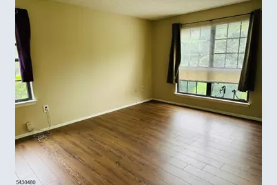 122 Crabapple Ln #122, Franklin Township, NJ 08823 - Photo 5