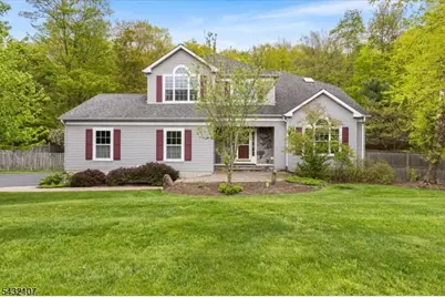 15 Upper Plateau Dr, Vernon, NJ 07462 - Photo 1