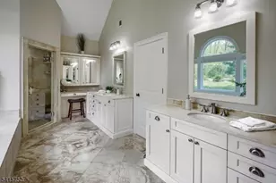 85 Mosle Rd, Peapack Gladstone Boro, NJ 07934 - Photo 33
