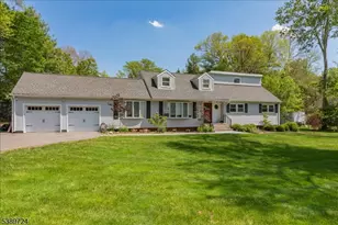 15 Wedgewood Dr, Bernards Township, NJ 07920 - Photo 1