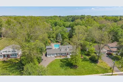 15 Wedgewood Dr, Bernards Township, NJ 07920 - Photo 3